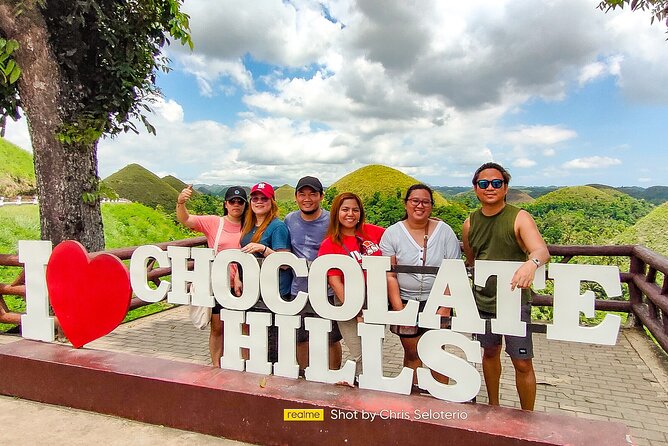 2025 Tarsier, Waterfalls & Chocolate Hills Tour - Food, clothing, and timing tips