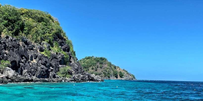 Apo Island Wonders: Snorkel with Sea Turtles in Dumaguete - Lunch, fruit, and a slower island break