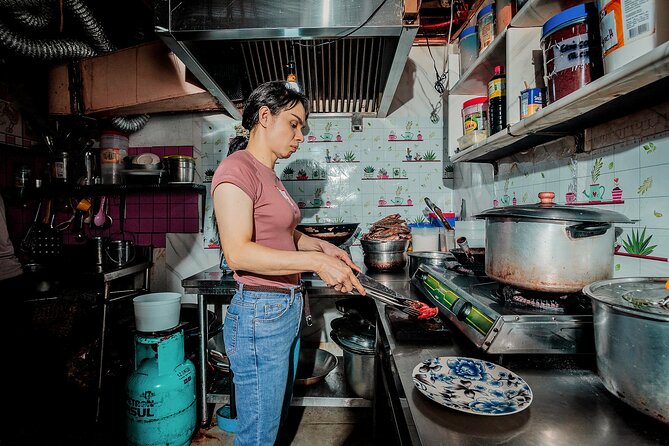 Binondo Bites Manila Food Tour with 15+ Tastings - Dietary limits you should take seriously
