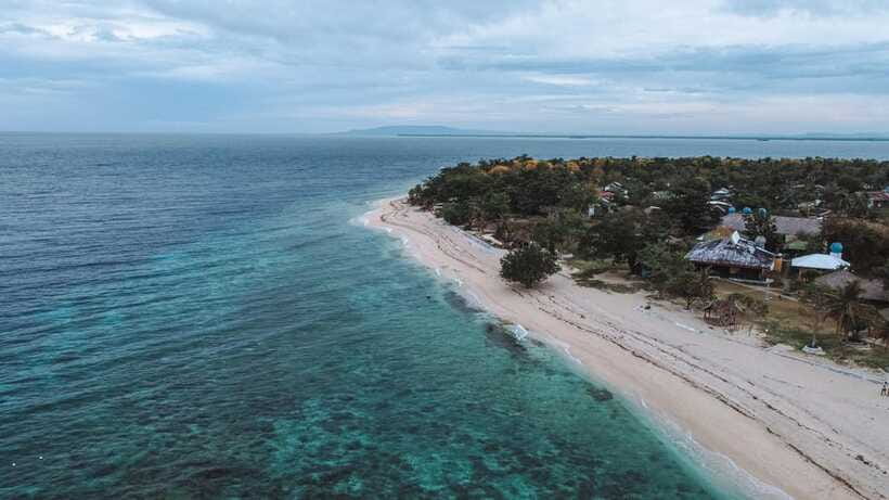 Bohol Balicasag Is Private Tour and Dolphin Watching - Walking around Balicasag Island