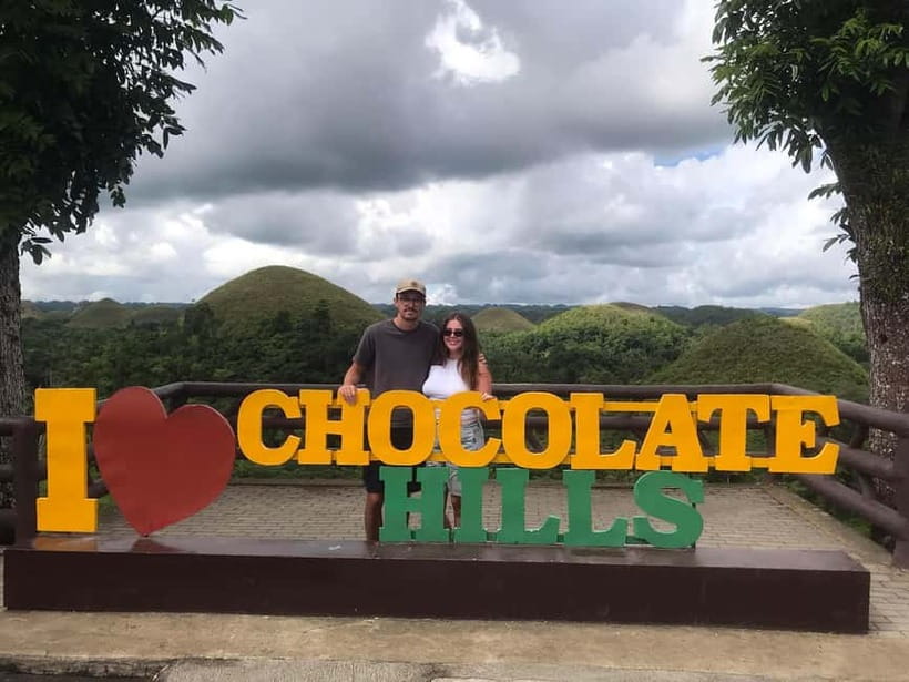 Bohol: Chocolate Hills, Loboc River, and Tarsier Tour - The Loboc River floating restaurant