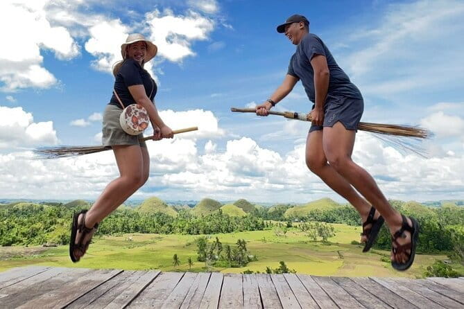 Bohol Chocolate Hills, Tarsiers & Loboc River Shared Tour - Chocolate Hills: Bohol’s signature sight