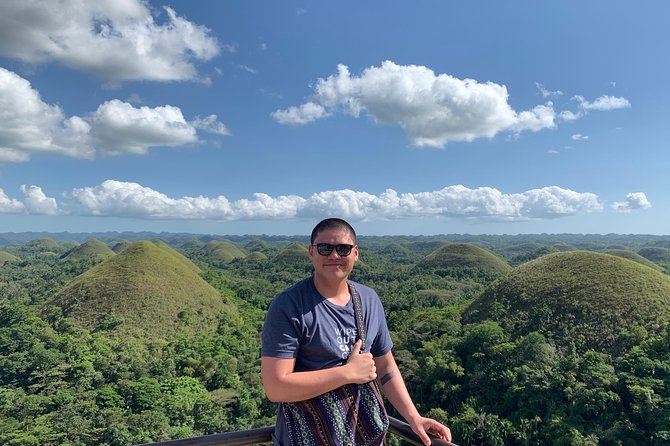 Bohol Chocolate Hills & Tarsiers with roundtrip ferry from Cebu - Meeting the tiny tarsiers