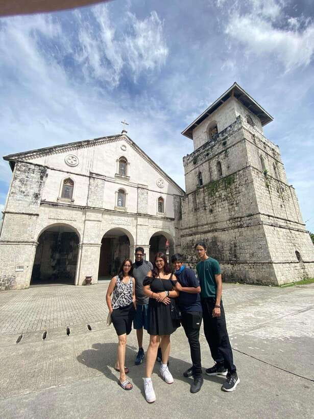 Bohol: Full Day Countryside Tour w Loboc River Lunch - Lunch afloat on the Loboc River