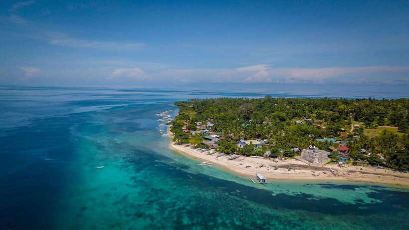Bohol: Pamilacan Island Dolphin/Turtle Watching Tour & Lunch - A local lunch at Shirley’s Cottages