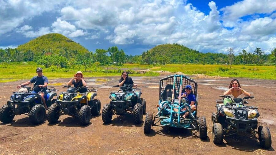 Bohol Private Tour: Chocolate Hills, Tarsiers & Loboc River - Meeting Bohol’s small forest resident
