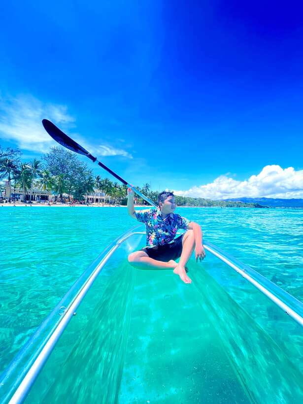 Boracay - Crystal Kayak phot-op Experience - The guide is the key part of the experience