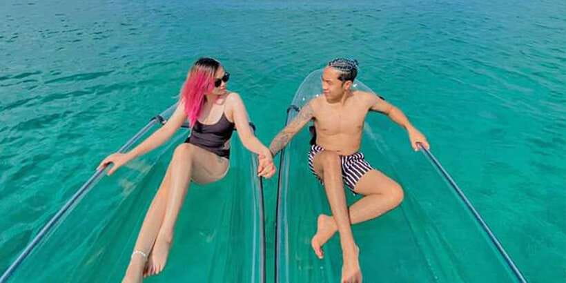 Boracay: Crystal Kayak Photo-op Experience - Who should book this experience?