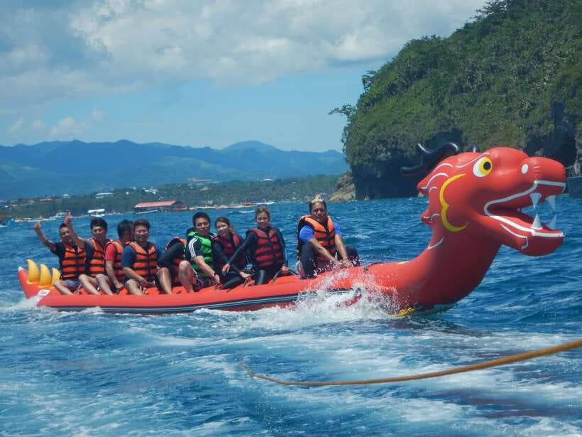 Boracay: Inflatable Banana or Dragon Boat Ride - Fifteen minutes of turns, splashes, and speed