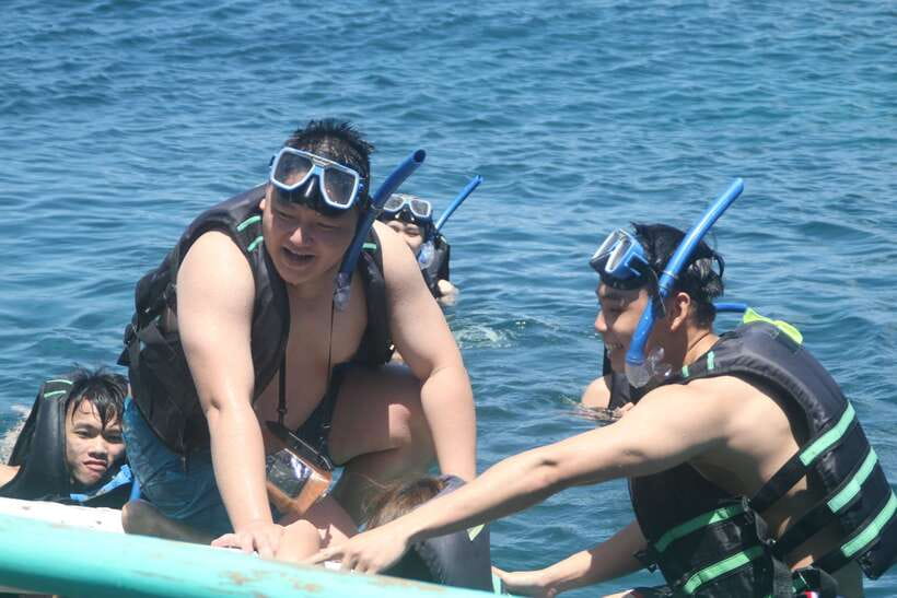 Boracay: Island and Beach-Hopping Boat Tour with Snorkeling - Crocodile Island: another chance to swim and snorkel