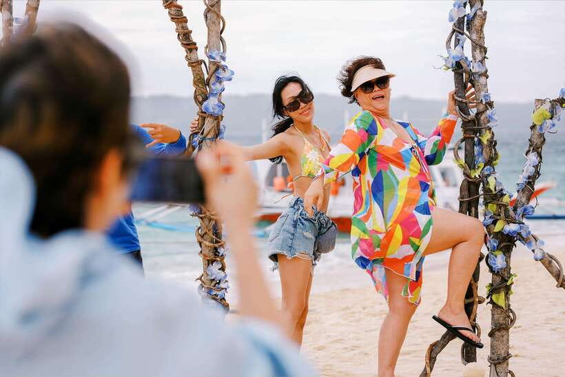 Boracay: Island Boat Tour with Crystal Cove Entry - Crystal Cove’s caves, cliffs, and short walks