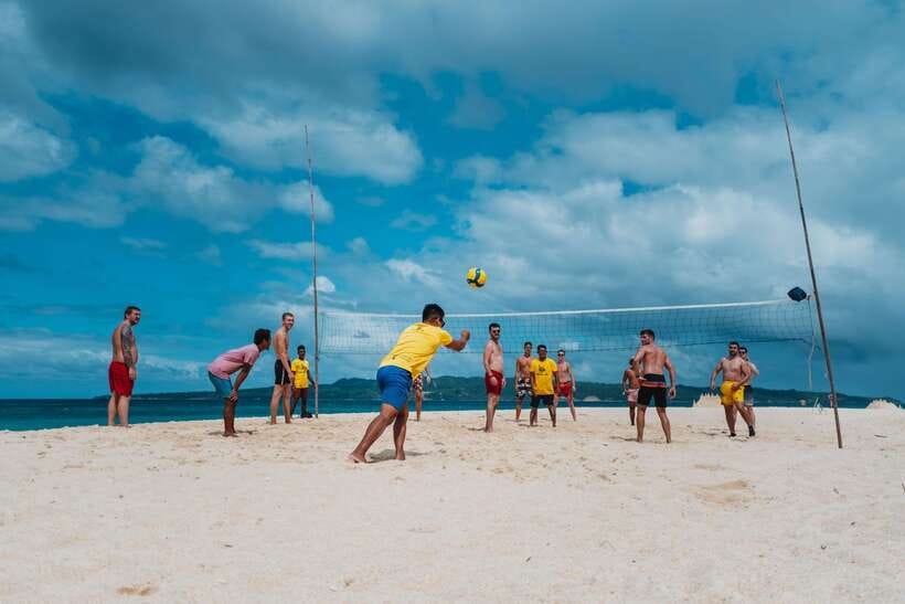 Boracay: Island Hopping & Cliff Jumping by Haqqy Life - Magic Island and the cliff-jumping choice