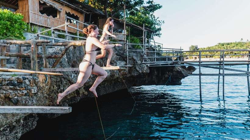 Boracay: Island Hopping & Cliff Jumping by Haqqy Life - The secret stops and the first hour on the water