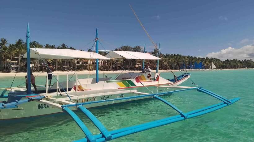 Boracay Island Hopping Experience - Crocodile Island and the need to confirm the route