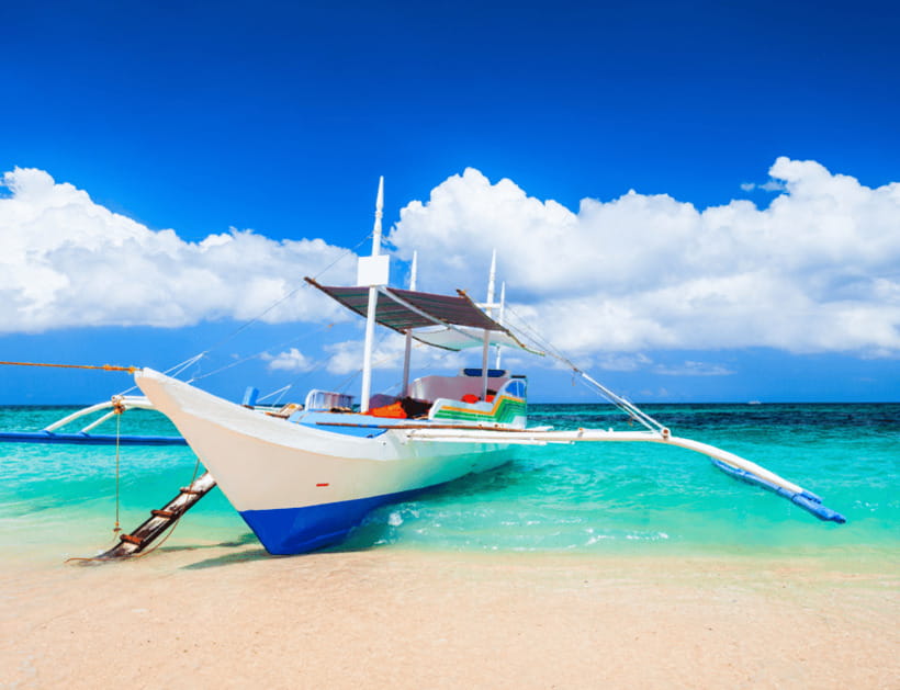 Boracay: Island Hopping with Buffet Lunch & ATV Adventure - Finding the boat in the right season