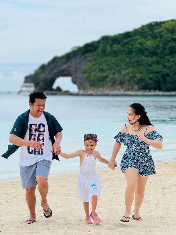 Boracay LandTour Experience (Photoshoot) - Meeting the guide and setting out by e-trike