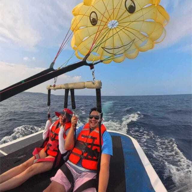 Boracay: Parasailing, Island Hopping, ATV Ride and Kawa Bath - Transfers and timing require patience