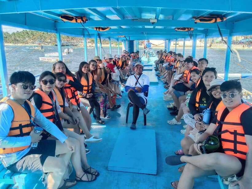 Boracay: Private Island Boat Tour and Lunch with Seaview - Crystal Cove and the island-hopping route