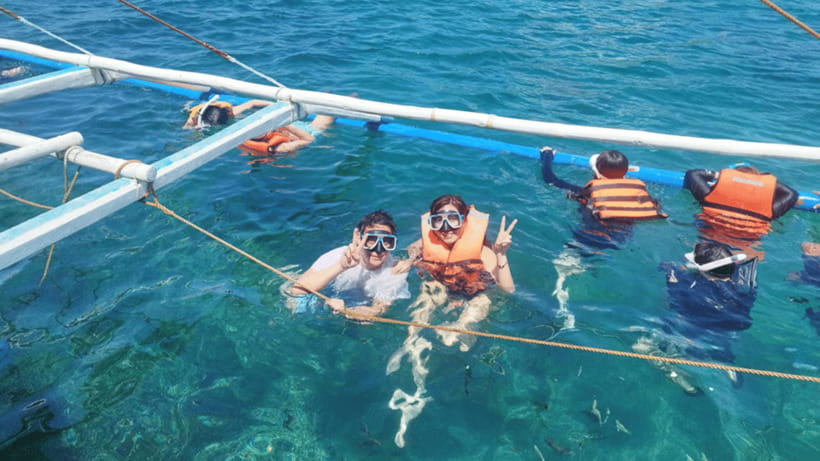 Boracay: Private Island Boat Tour and Lunch with Seaview - Tambisaan Beach lunch with a sea view