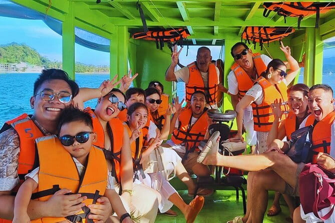 Boracay Private Island Hopping Premium with Lunch - Guide support is a real part of the experience