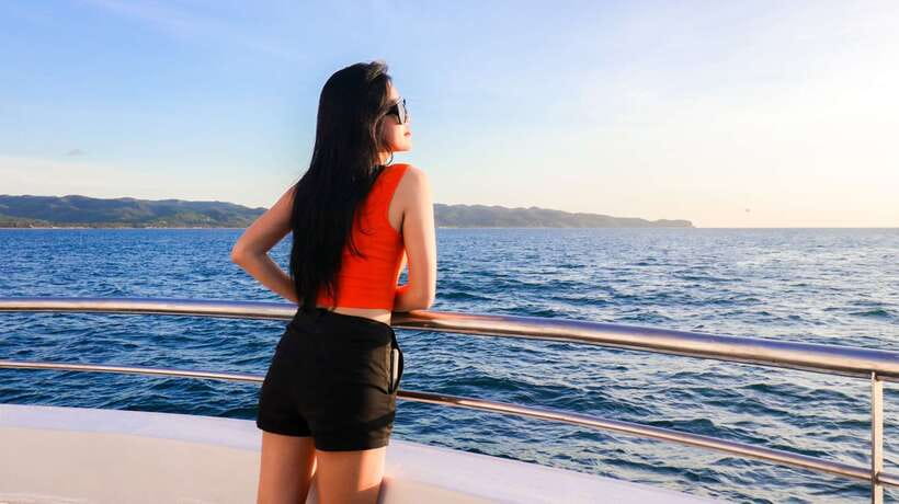Boracay: Scenic Sunset Cruise with Live Music - The cruise route along Boracay’s White Beach