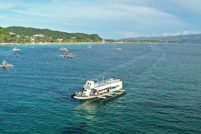 Boracay: Sunset Boat Party with Snacks - Golden hour along Boracay’s western shore