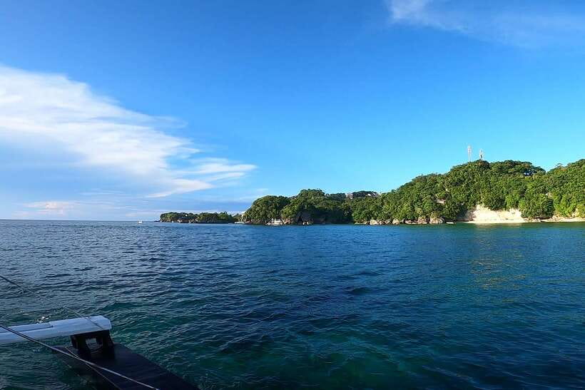Boracay: Sunset Boat Party with Snacks - What the two-hour outing feels like