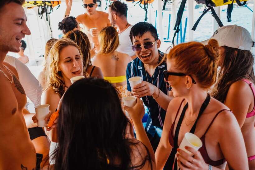 Boracay: Sunset Cruise Boat Party by Haqqy Life - Key points to know before you book
