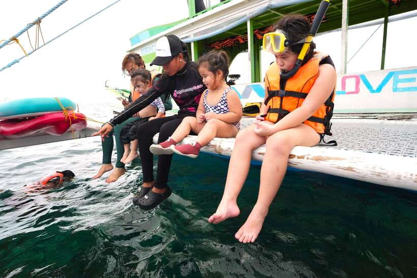 Boracay: Sunset Cruise with Water Activities - Food, drinks, and what to pack