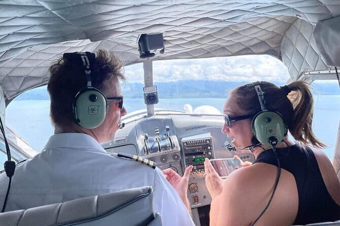 Busuanga Scenic Seaplane Flight 30 Minutes - Taking off from the water