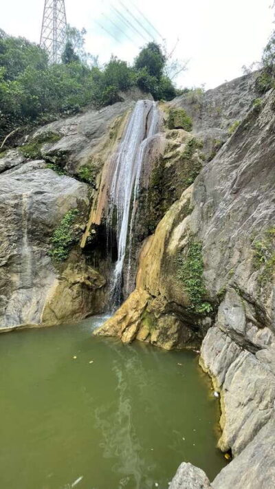 Adventure Hiking Trip in the City