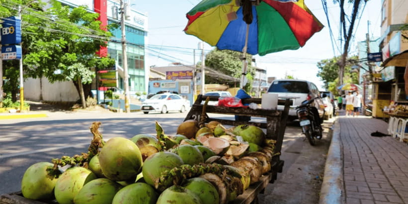 Cebu City: Historical, Local Cuisine & Mountain Guided Tour - Chixboy combines lunch with a mountain view