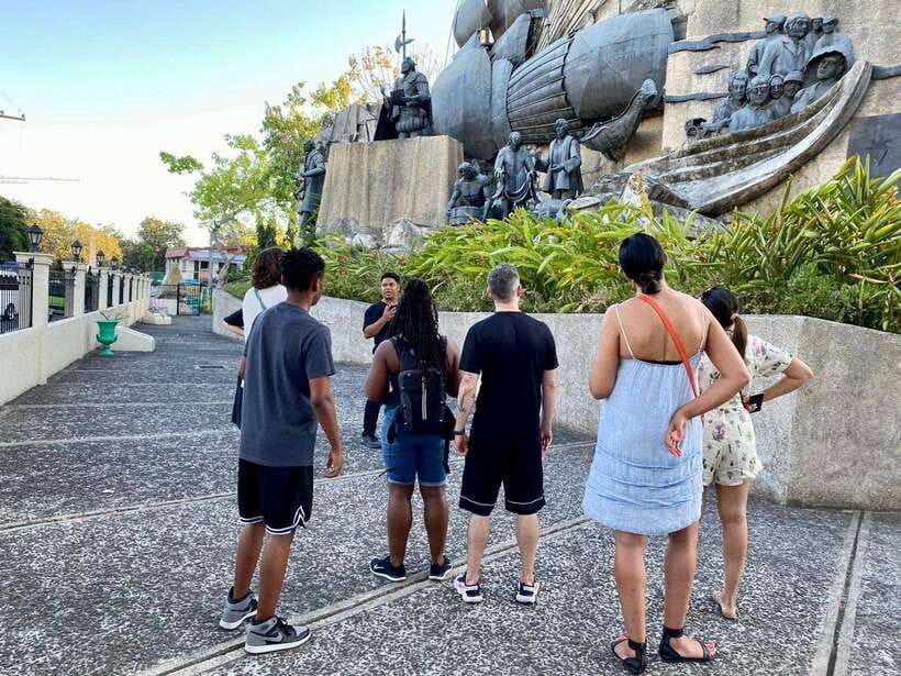Cebu City: Historical Street and Food Tour - Carbon Market and the city’s working side