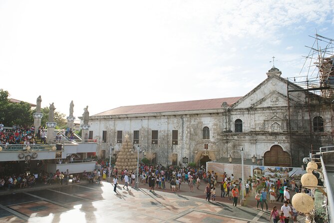 Cebu City Tour - Magellan’s Cross and the story of 1521