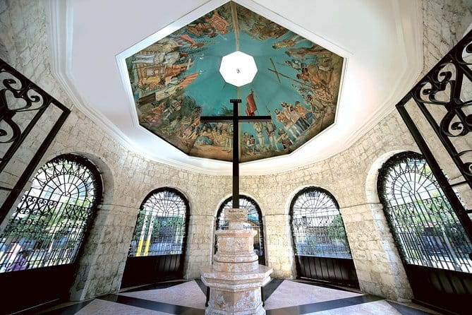 Cebu: Exploring Cebu City's rich history and Uphill Tour - Taoist Temple and the 81 steps