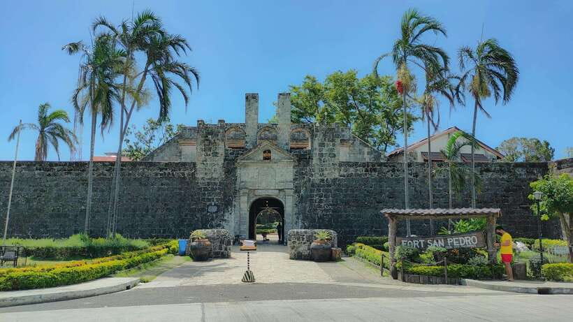 Cebu Half Day City Tour (Private Tour) - Cebu Heritage Monument and the city’s story