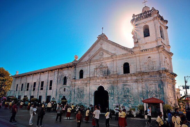 Cebu Historic and Views Tour Pickup Dropoff and Lunch (private) - Sirao Pictoral Garden in Busay