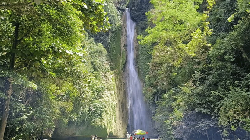 Cebu: Inambakan, Kawasan, and Mantayupan Waterfalls Tour - Mantayupan Falls, the big finish in Barili