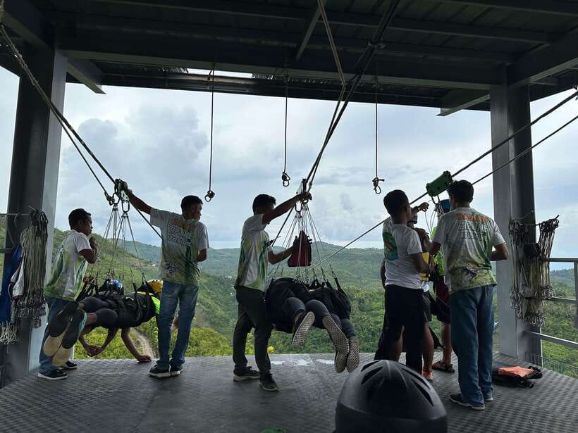 Cebu: Kawasan Canyoneering with Ziplining Adventure - From Moalboal to the canyon jump-off