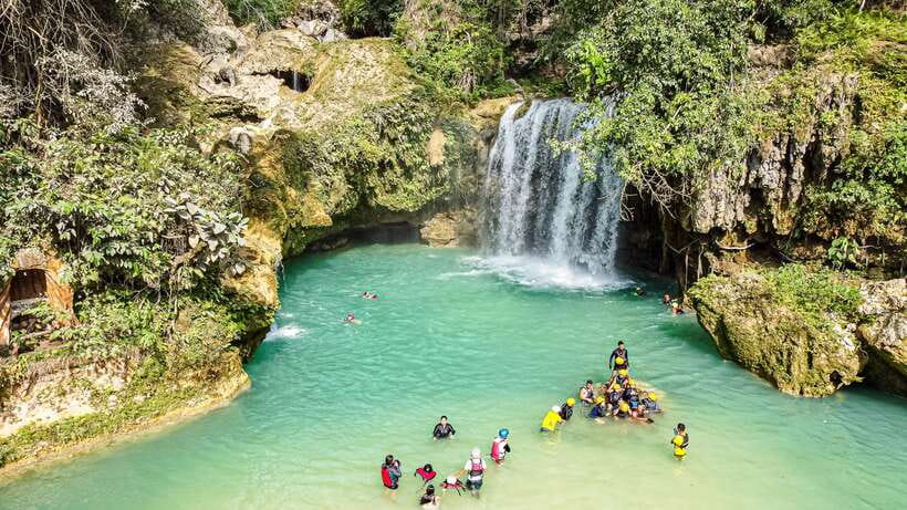 Cebu: Kawasan Canyoning, Moalboal Snorkeling, & Turtles Tour - Lunch with the waterfall nearby