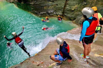 Kawasan Falls Canyoneering & Cliff Jump Private Tour