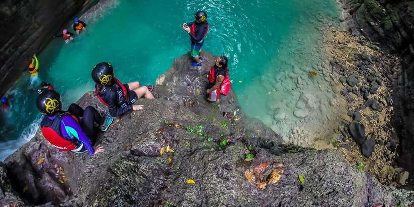 Cebu: Kawasan Falls Canyoneering & Cliff Jump Private Tour - Lunch by the pools, with a small caveat