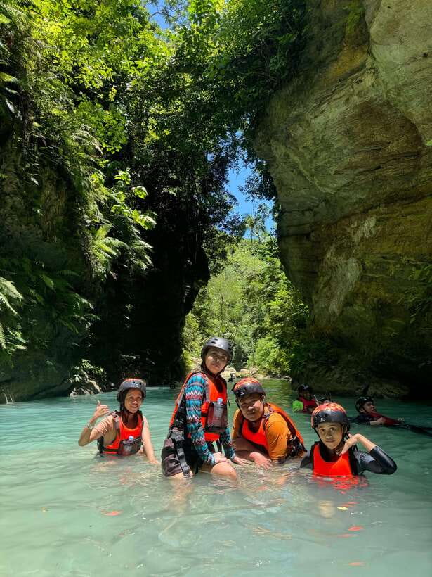 Cebu: Kawasan Falls Canyoneering & Zipline Experience - The long ride south to Badian