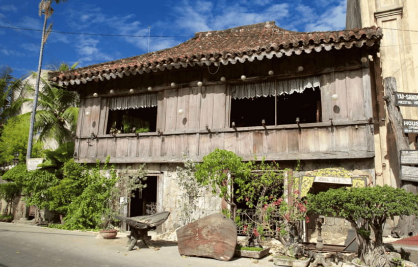 Cebu & Lapu-Lapu City Tour With Lunch at House of Lechon - Sirao Pictorial Garden for the final photos