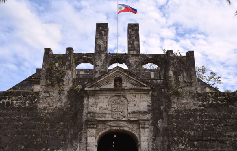Cebu & Lapu-Lapu City Tour With Lunch at House of Lechon - Fort San Pedro and Cebu’s early colonial story