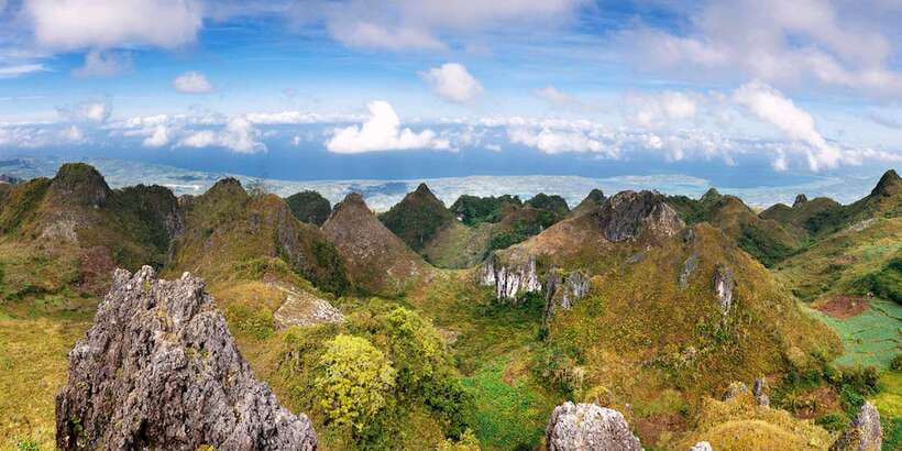 Cebu: Osmeña Peak and Kawasan Falls Canyoneering Day Trip - Kawasan Falls canyoneering, the day’s main adventure