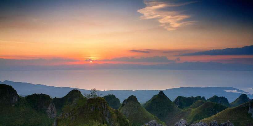 Cebu: Osmeña Peak and Kawasan Falls Canyoneering Day Trip - Weather, cancellation, and the smart booking choice
