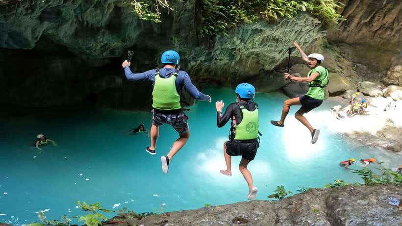 Cebu: Pescador Island, Sardines run and Kawasan Canyoneering - Key points to know before booking