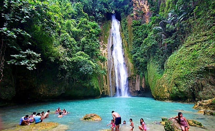 Cebu South Falls: Mantayupan, Kawasan, Inambakan & Aguinid - Kawasan Falls: the famous blue-water stop
