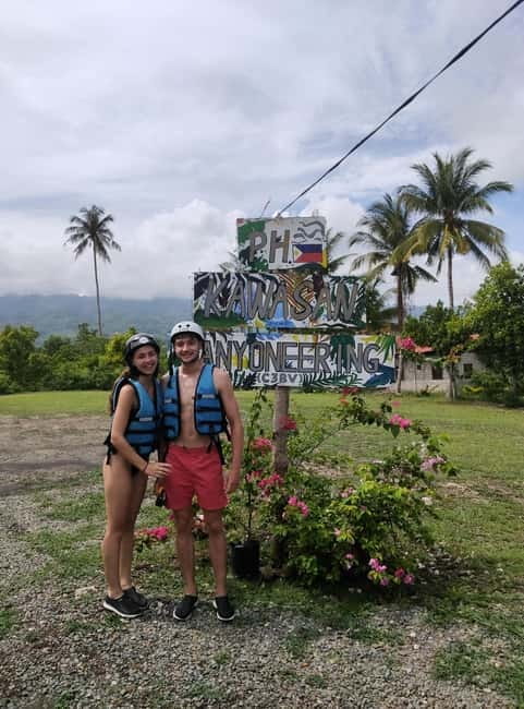 Cebu: Whale Shark Encounter and Kawasan Canyoneering - Lunch with a local Filipino family
